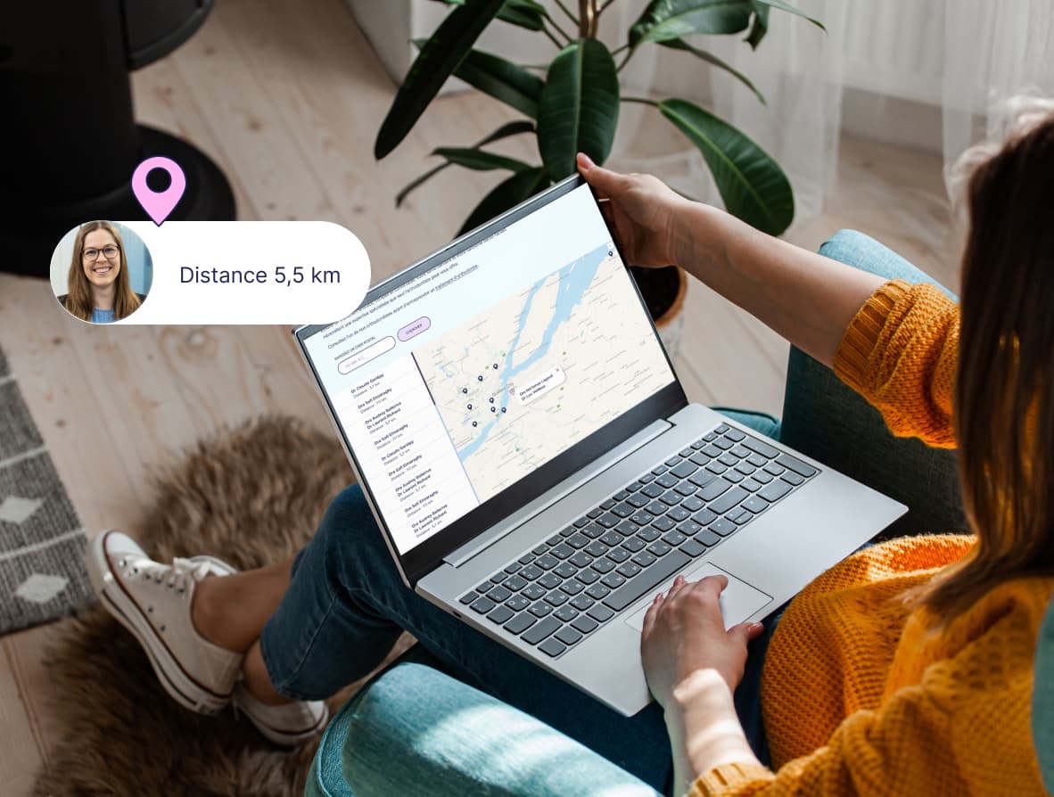 Femme qui cherche un orthodontiste sur le site vosorthodontistes.com